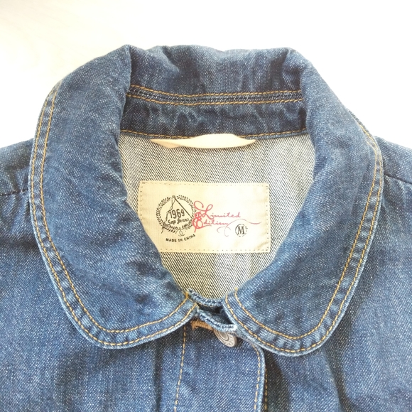 Gap Denim Jacket with Pleated Back - Picture 4 of 14